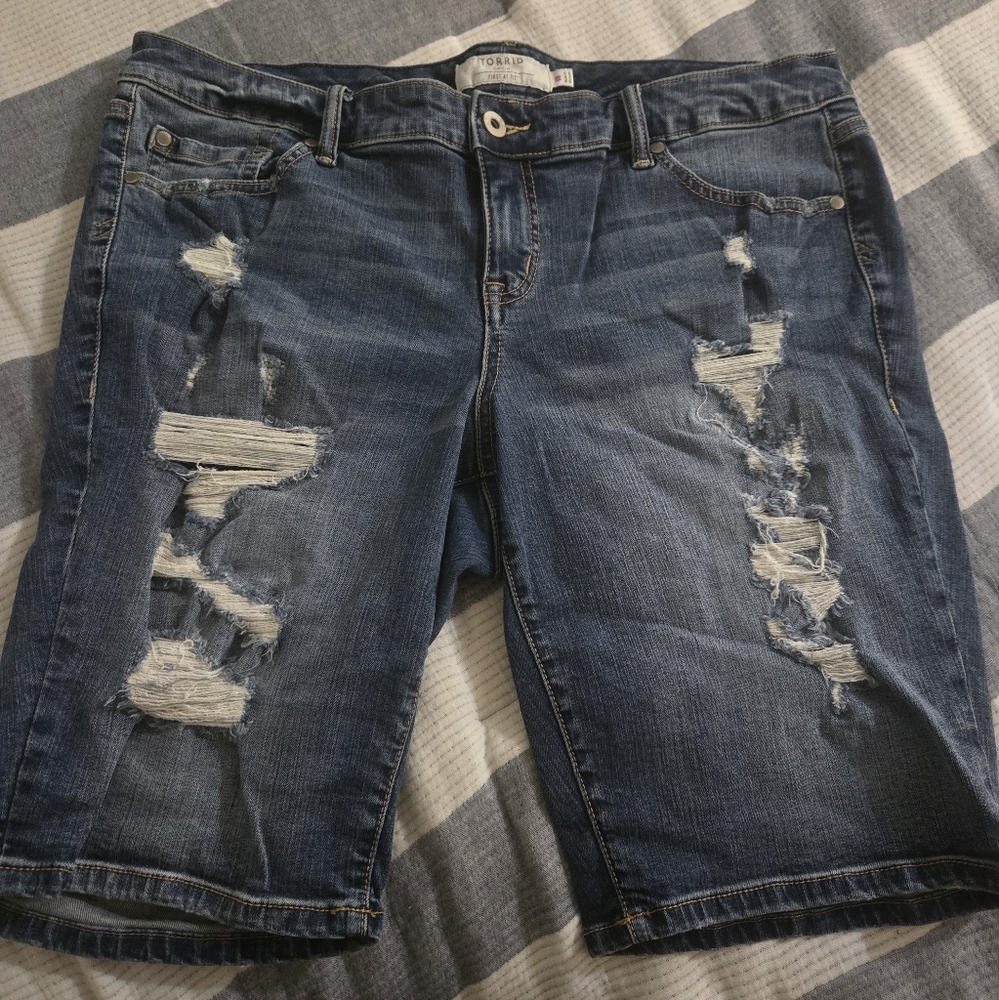 Torrid Distress denim Bermuda shorts